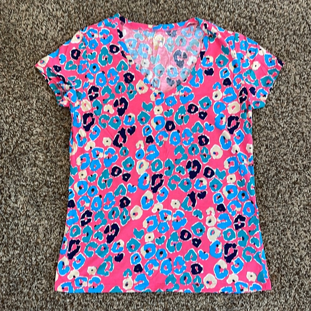 Lilly Pulitzer V-neck, Medium